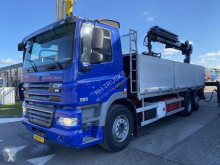 Vrachtwagen DAF CF85 tweedehands platte bak
