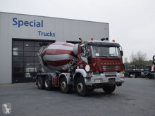 Iveco betonkeverő beton teherautó Trakker