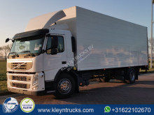 Volvo box truck FM11