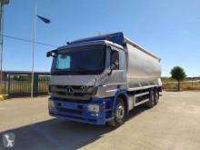 Teherautó Mercedes Actros 2544 használt tartálykocsi