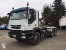 Camion polybenne Iveco Trakker 360