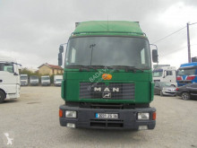 Camion fourgon MAN