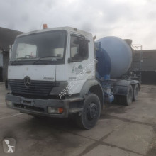 Kamión betonárske zariadenie domiešavač Mercedes Atego 2628
