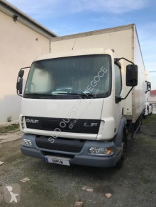 DAF furgon teherautó LF 180