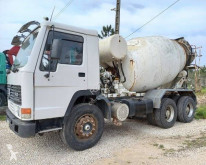 Volvo concrete mixer truck FL10