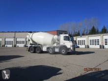 Volvo concrete mixer truck FM11