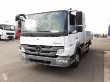 Camión lonas deslizantes (PLFD) Mercedes-Benz Atego 1018N Flatbed truck with liftgate