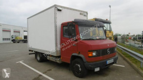 Kamion dodávka víceúčelové dno Mercedes 711D