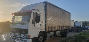 Camion Volvo FL7 rideaux coulissants (plsc) occasion
