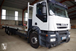 Camión Iveco Stralis AD 260 S 31 Y/FS-D portamáquinas usado