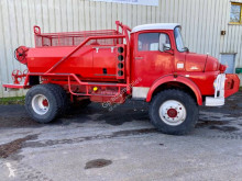 Camion citerne à eau Mercedes 911