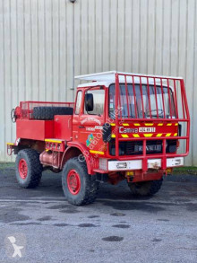 Camion citerne à eau Renault 75.130