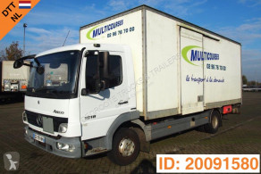 MercedesAtego1018