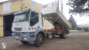 Camion tri-benne Iveco Trakker 310