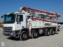 Camion pompe à béton Mercedes Actros 4144