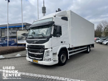Camion Volvo FM 330 fourgon occasion