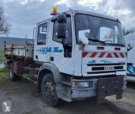 Camión volquete Iveco Eurocargo 130 E 18 tector