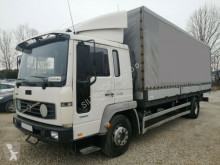 Volvo tarp truck FL220
