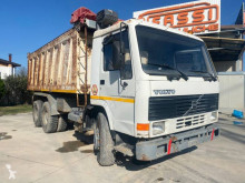 Teherautó Volvo FL10 használt billenőkocsi