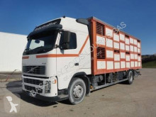 Camion bétaillère porcins Volvo FH12 380