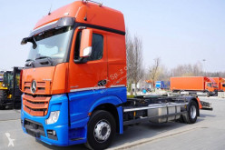 Camión BDF Mercedes Actros 1842