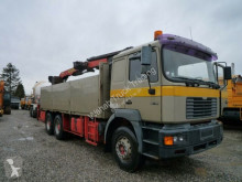 Camion plateau ridelles MAN 33-414