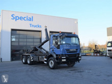 Camion polybenne Iveco Trakker 450