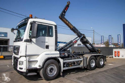Camión Gancho portacontenedor MAN TGS 33.400