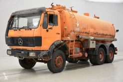 Kamion cisterna Mercedes 2225