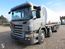 Camião cisterna Scania P310 8x2*6 24.500 l. ADR