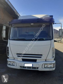 Camion bétaillère Iveco Eurocargo 100 E 18