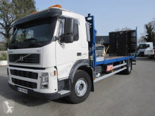 Camion porte engins Volvo FM 400