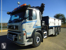 Camion plateau Volvo