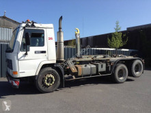 Camion polybenne Volvo FL10 320