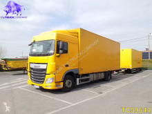 Camião DAF XF 460 furgão usado