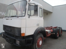 Camión chasis Iveco 330.30
