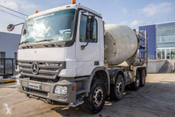 Teherautó Mercedes Actros használt betonkeverő beton