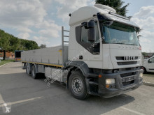 Camión caja abierta teleros Iveco