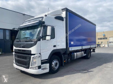 Caminhões Volvo FM caixa aberta com lona usado