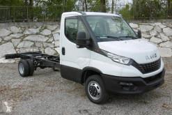 Nyttobil med hytt chassi Iveco Daily 35C16