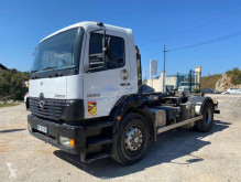 Camião multi-basculante Mercedes Atego 1828