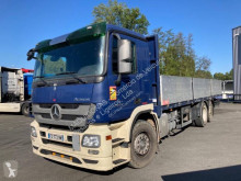 Camion plateau ridelles Mercedes Actros 2541