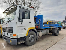 Camion plateau Volvo FL10