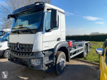 Mercedes billenőplató teherautó Arocs 2640