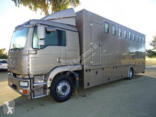 Camion van à chevaux MAN TGS 18.320