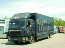 Camion van à chevaux MAN 12.192 Pferdetransporter*Platz für 5 Pferde*