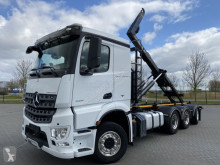 Kamion Mercedes AROCS 3251 8X4 EURO6 HIAB HOOKLIFT STEERING AXLE vícečetná korba použitý