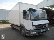 Camion Mercedes Atego 1322 furgone incidentato