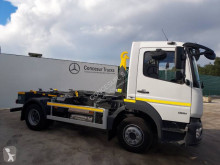 Camión Gancho portacontenedor Mercedes Atego 1321 L