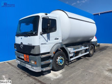 Kamion cisterna chemikálie Mercedes Atego 1823